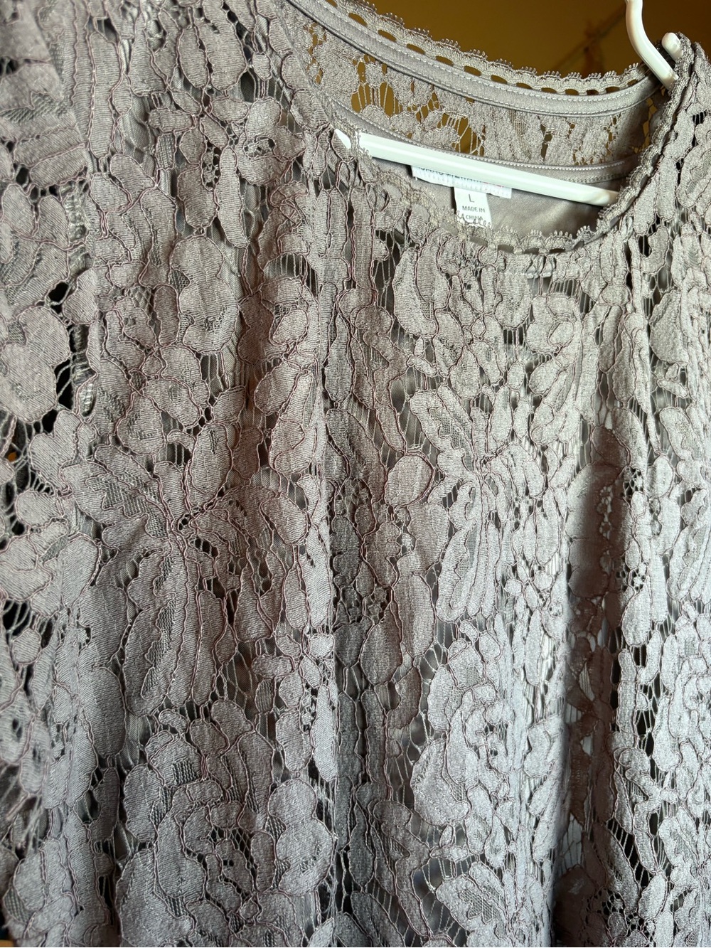 Isaac Mizrahi Lace Peplum Top Blouse Size Large - Picture 10 of 10